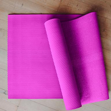 Fair Move Skridsikker Yogamåtte i Fuchsia - Kvalitet til Yoga